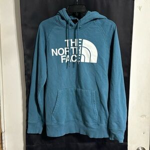 Women’s M- like new- The north face hoodie sweatshirt